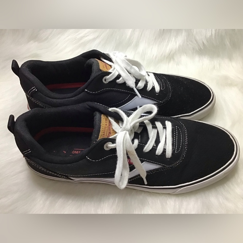 Levis Men Sneaker Athletic Black White Perforated Low Top- Size 13